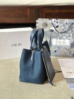 DIOR toujours bag size :30 X 20cm - Image 8