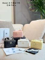 CHANEL VANITY SIZE : 19 CM - Image 10