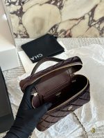 CHANEL 25C LP vanity  size : 19x 12 cm - Image 9