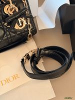 DIOR LADY DIOR JOY SIZE : 22CM - Image 6