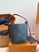 LOUIS VUITTON lv ALL IN BB SIZE : 18×19x11cm - Image 7
