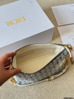 DIOR Diorstar Hobo SIZE : 20  X 15 CM - Image 10