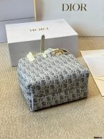𝑫𝒊𝒐𝒓 𝒕𝒐𝒖𝒋𝒐𝒖𝒓𝒔 bag size:  20 cm - Image 8