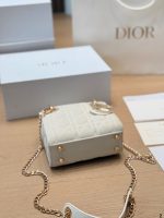 DIOR LADY DIOR SIZE : 17CM - Image 8