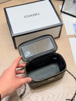 CHANEL VANITY  SIZE : 17×10×8cm - Image 8