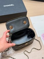 CHANEL VANITY SIZE : 19 CM - Image 7