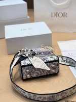 DIOR LADY DIOR SIZE : 20 CM - Image 3