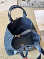 DIOR toujours bag size :30 X 20cm - Image 9