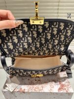 DIOR  MONTAIGNE BAG SIZE : 23 x 15cm - Image 9