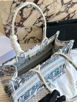 DIOR BOOK TOTE SIZE : 36 CM - Image 8