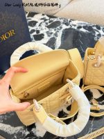 DIOR LADY DIOR SIZE :20cm 17Cm - Image 9