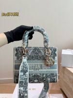 DIOR LADY DIOR SIZE :20cm
