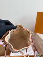 LOUIS VUITTON lv  NANO BUGKET size：13*16cm - Image 9