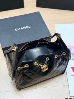CHANEL 25 BAG SIZE : 22CM / 26CM - Image 9