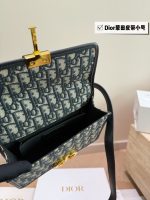 DIOR  MONTAIGNE BAG SIZE :  21*12cm - Image 9
