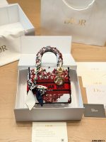 DIOR LADY DIOR SIZE :  20X 17cm - Image 2
