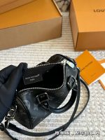 LOUIS VUITTON lv nano speedy black 16cm - Image 8