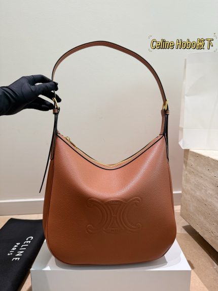 Celine Heloise Hobo size : 28x25x8cm