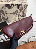 CELINE hobo bag size : 32 x 15cm