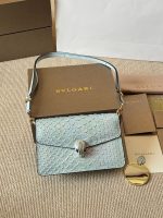 Bvlgari Serpenti Forever bag size : 21*15 cm
