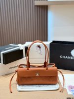 Chanel 26s bowling bag tote size : 30.5 x11x 15cm