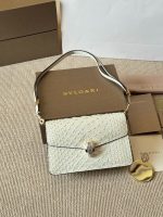 Bvlgari Serpenti Forever bag size : 21*15 cm - Image 4
