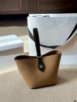 celine Vunque  bucket bag size : 15cm - Image 5