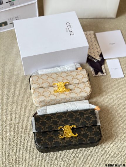 CELINE triomphe monogram bag size : 20.5× 10.5× 4 cm