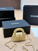 chanel 25C Kelly Nano size ：13 x 9cm - Image 4