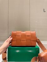 Bottega veneta BV Cassette size：21X13 CM - Image 2