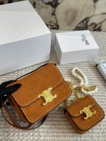 CELINE TRIOMPHE CLASSIC  BOX SUEDE  SIZE : 19 X13cm/10 X9cm