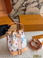 LOUIS VUITTON lv nano Neo bucket bag size : 13 x 16cm - Image 2