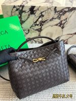 Bottega veneta BV Andiamo tote size : 25*22cm    / 36*30cm - Image 3