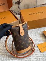 LOUIS VUITTON lv foldme nano bag size : 10*19cm