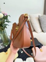 CELINE CAMILLE 16 soft - Image 3