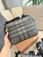 Burberry man bag metis size : 23 cm