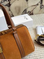CELINE boston suede bag size : 26*16cm - Image 2