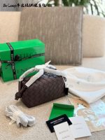 Bottega Veneta BV Mini Loop bag size : 20cm - Image 5