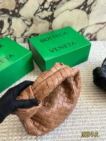 Bottega Veneta BV  Baby Veneta  size:25 X 15cm - Image 2