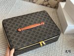 Celine vanity toiletry bag size：  35 × 25 × 10（cm）/28 × 16 ×   9（cm）/小号 16  × 11 ×   7（cm） - Image 7
