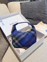 Burberry shoulder hand bag size : 23x10.5x21.5cm - Image 2