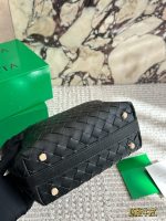 Bottega veneta BV LP size:22 x 14cm - Image 4