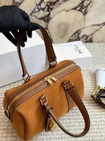 CELINE boston suede bag size : 26*16cm - Image 3