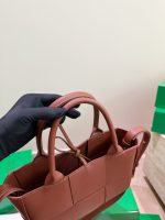 Bottega veneta BV Andiamo tote size : 24X17 cm - Image 3