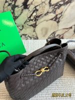Bottega veneta BV Andiamo tote size : 25*22cm    / 36*30cm - Image 5