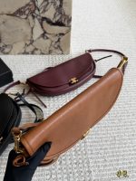 CELINE hobo bag size : 32 x 15cm - Image 4