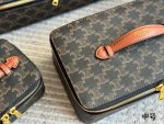 Celine vanity toiletry bag size：  35 × 25 × 10（cm）/28 × 16 ×   9（cm）/小号 16  × 11 ×   7（cm） - Image 7