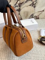 CELINE boston suede bag size : 26*16cm - Image 4