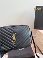 YSL CAMERA CORSSBODY BAG SIZE : 23CM - Image 6