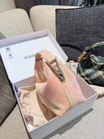 Burberry shoulder hand bag size : 23x10.5x21.5cm - Image 4